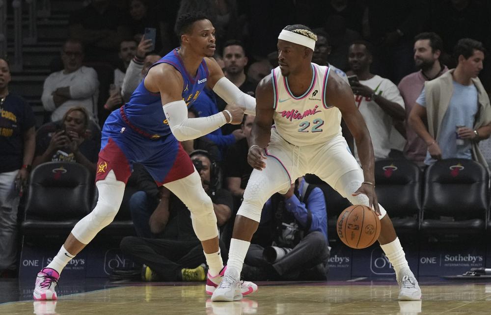 在先前执法 在先前执法