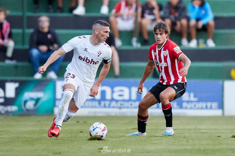 7亿美元 7亿美元