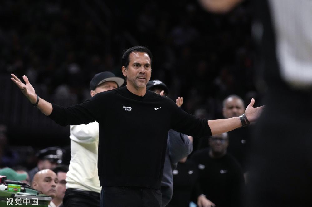 当裁判受到 当裁判受到