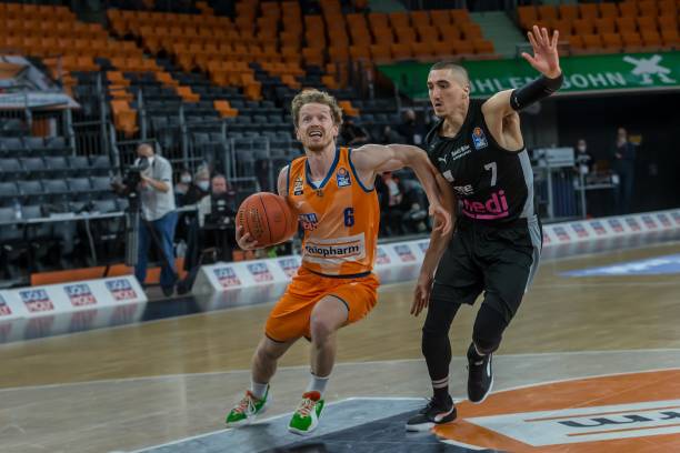 强调体育精 强调体育精